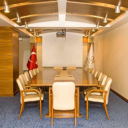 Ozgobek Ronesans Hotel De Luxe Uşak Bagian luar foto