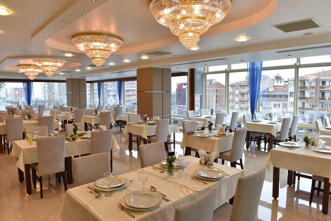 Ozgobek Ronesans Hotel De Luxe Uşak Bagian luar foto