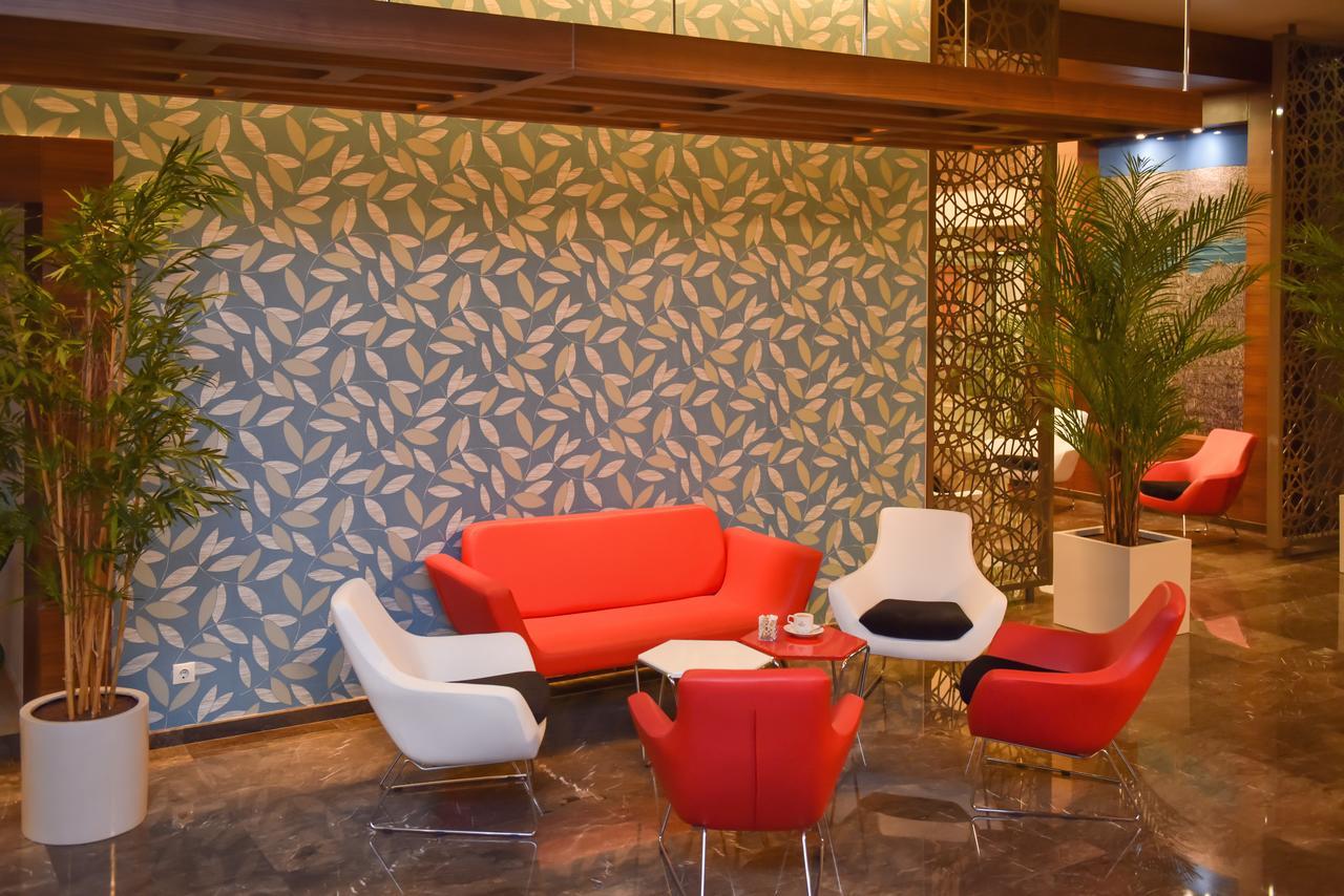 Ozgobek Ronesans Hotel De Luxe Uşak Bagian luar foto